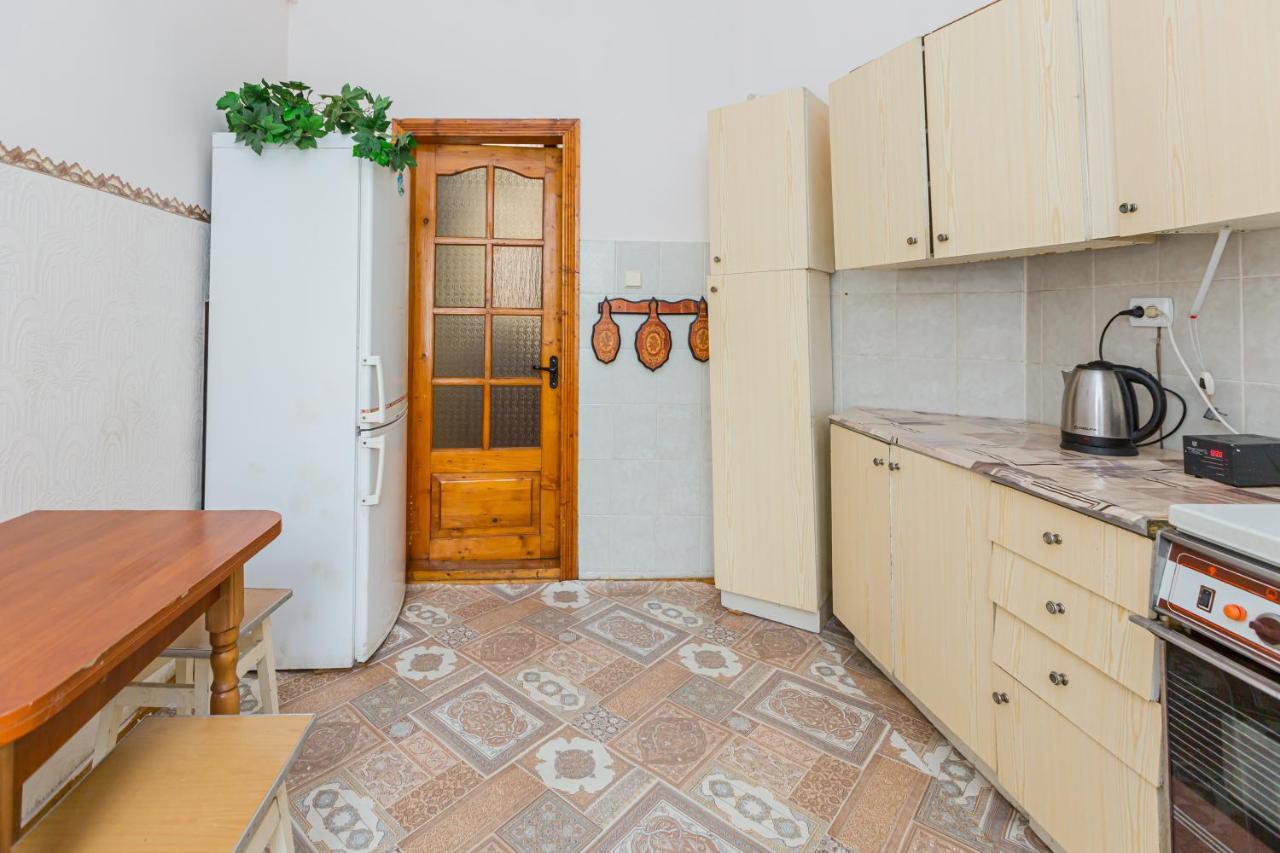 подобово у львові на вулиці щепкіна 5 Apartament
